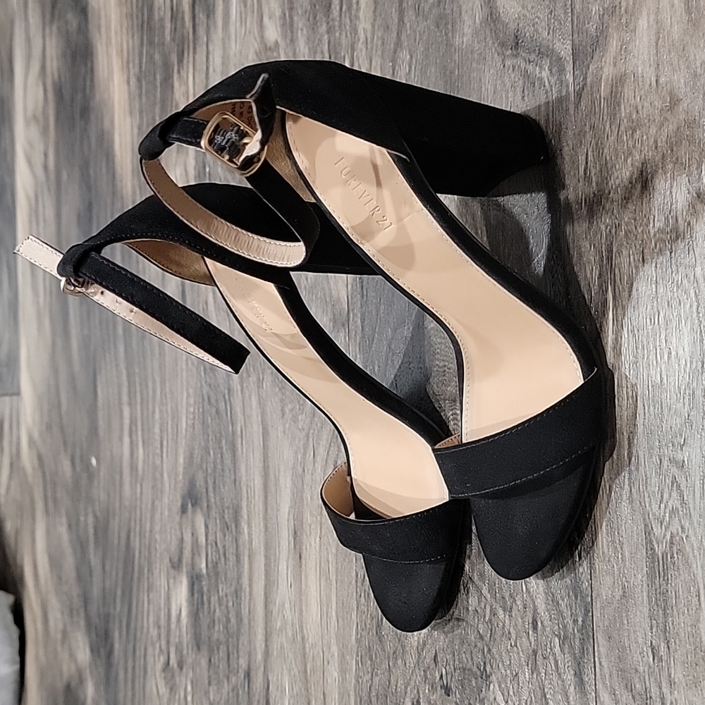 Shoes - Picture 2 of 2